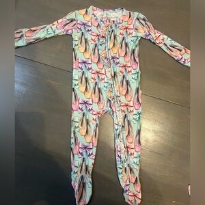 Posh Peanut Irina Ruffle Footie Pajama Size 6-9 Months